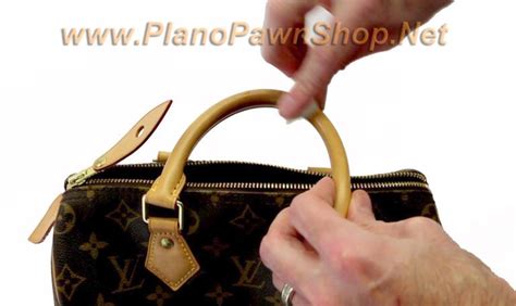 louis vuitton portemonnee schoonmaken|Louis Vuitton leather bag cleaner.